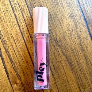 Lip gloss